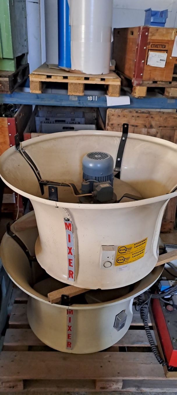 Tutte le macchine: Elutec Lufttechnische Anlage  220volt – Usato da Stetten AG venduto da 48221948