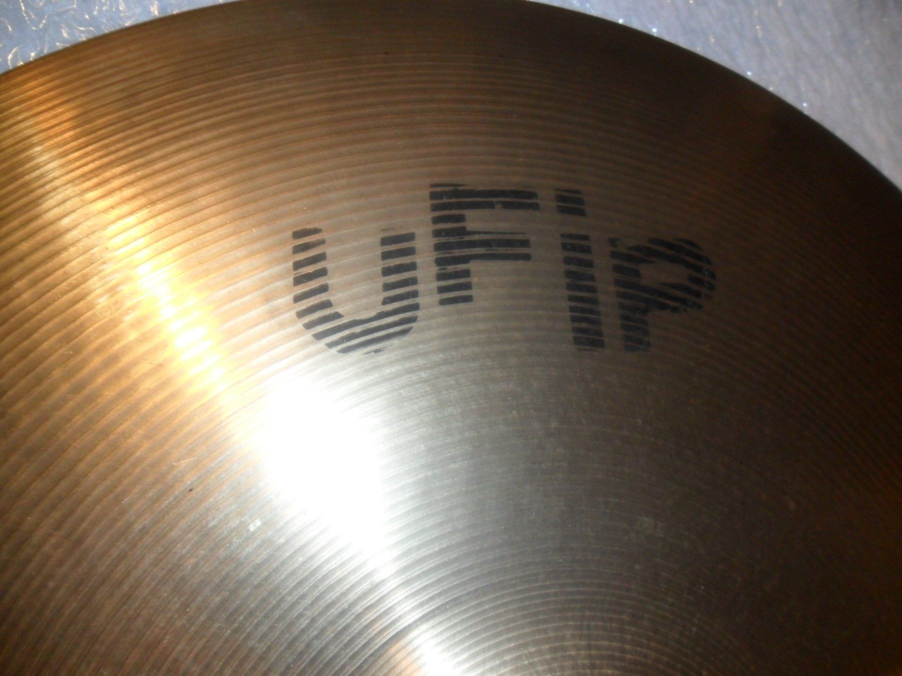 Strumenti musicali: UFIP Ride 20" Class Series – Usato da Aesch BL venduto da isc_85jd 1