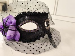 Maske mit Spinne / Fasnachtskostüm