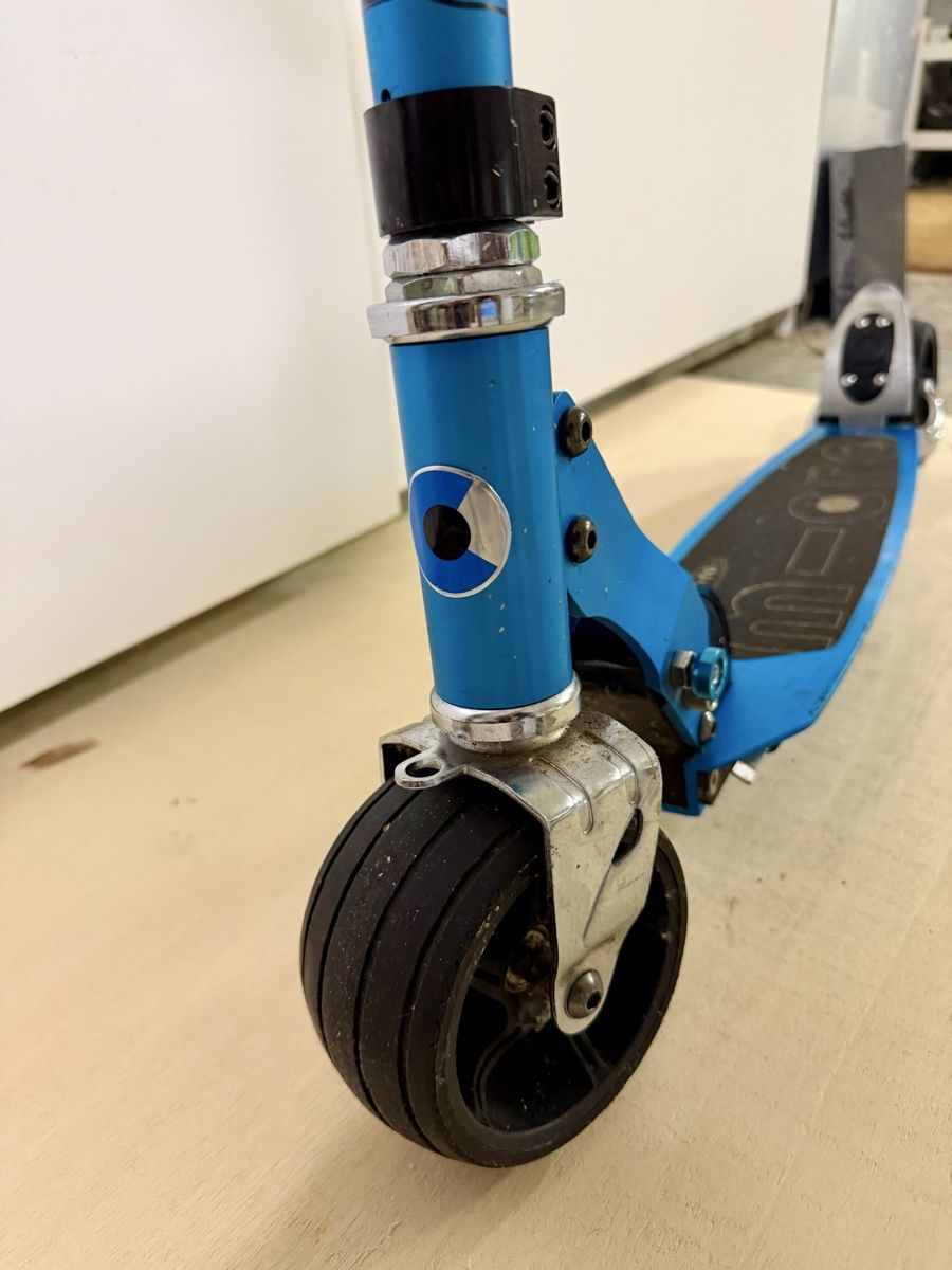 Micro Kickboard: Micro Rocket – Gebraucht aus Kaiseraugst von Kayb 2