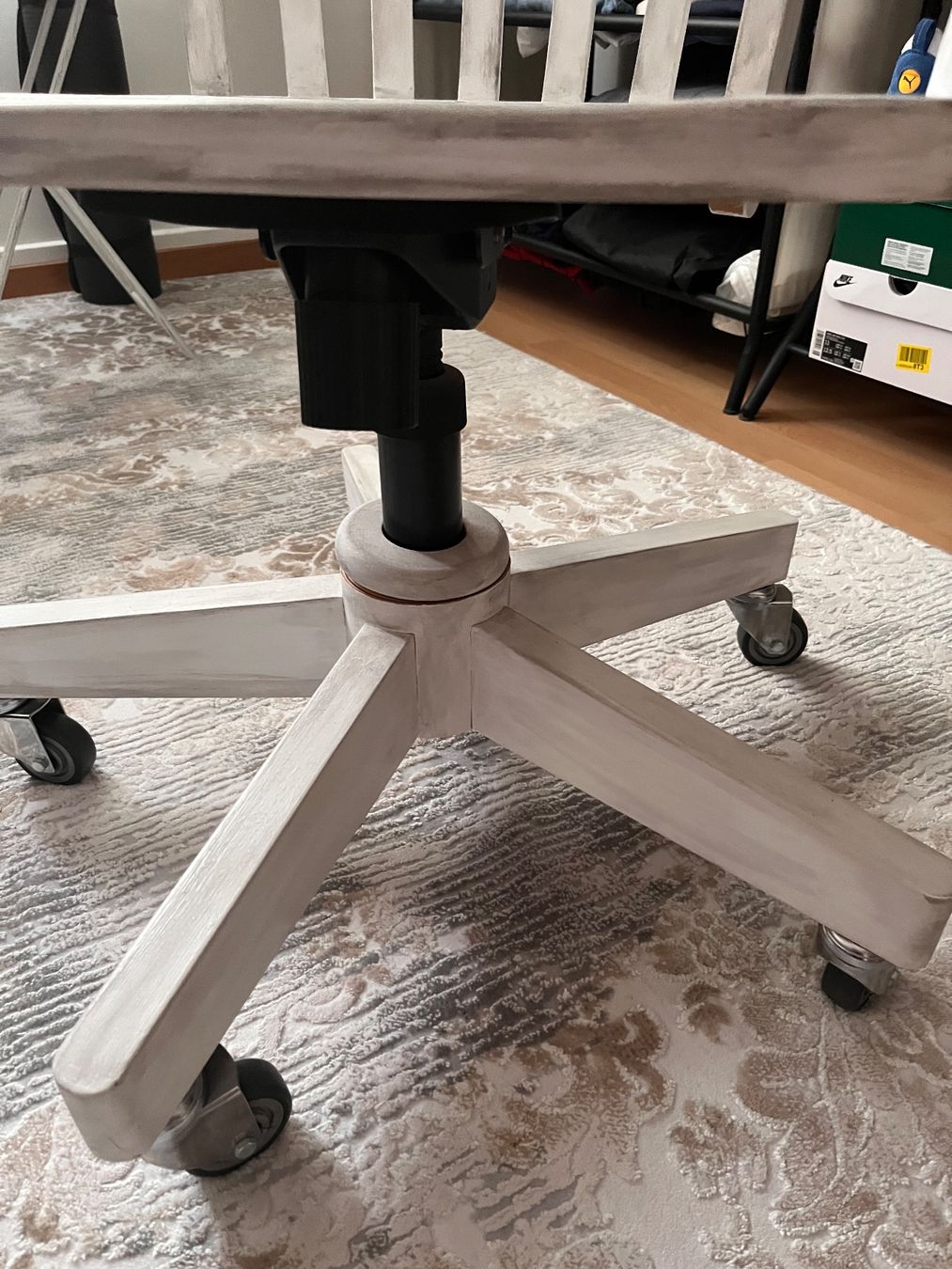 Chaises: Stuhl xl sehr stabil – D'occasion à St. Margrethen SG par Lillicasso 1