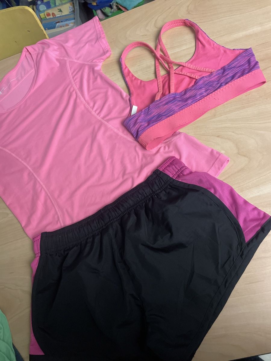 H&M Lotti & Set di vestiti: Süsses H&M Sportset Gr.170 – Usato da Obergerlafingen venduto da cabo4 1