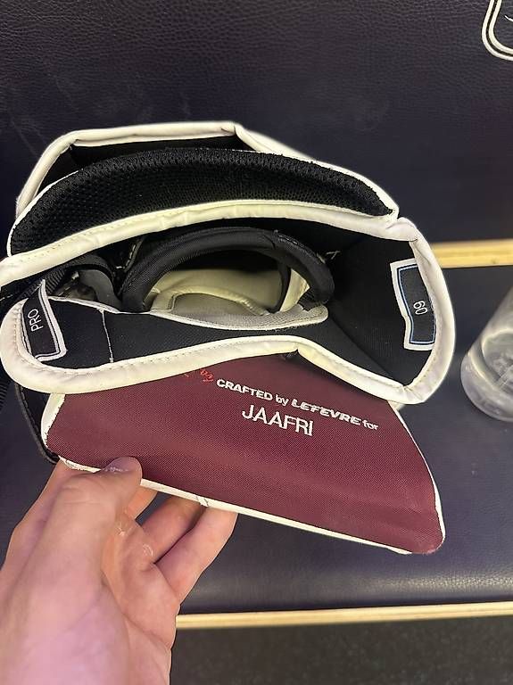 Handschuhe & Handstulpen: mitaine gardien hockey pro – Gebraucht aus Les Avanchets von jaa_9np9 2