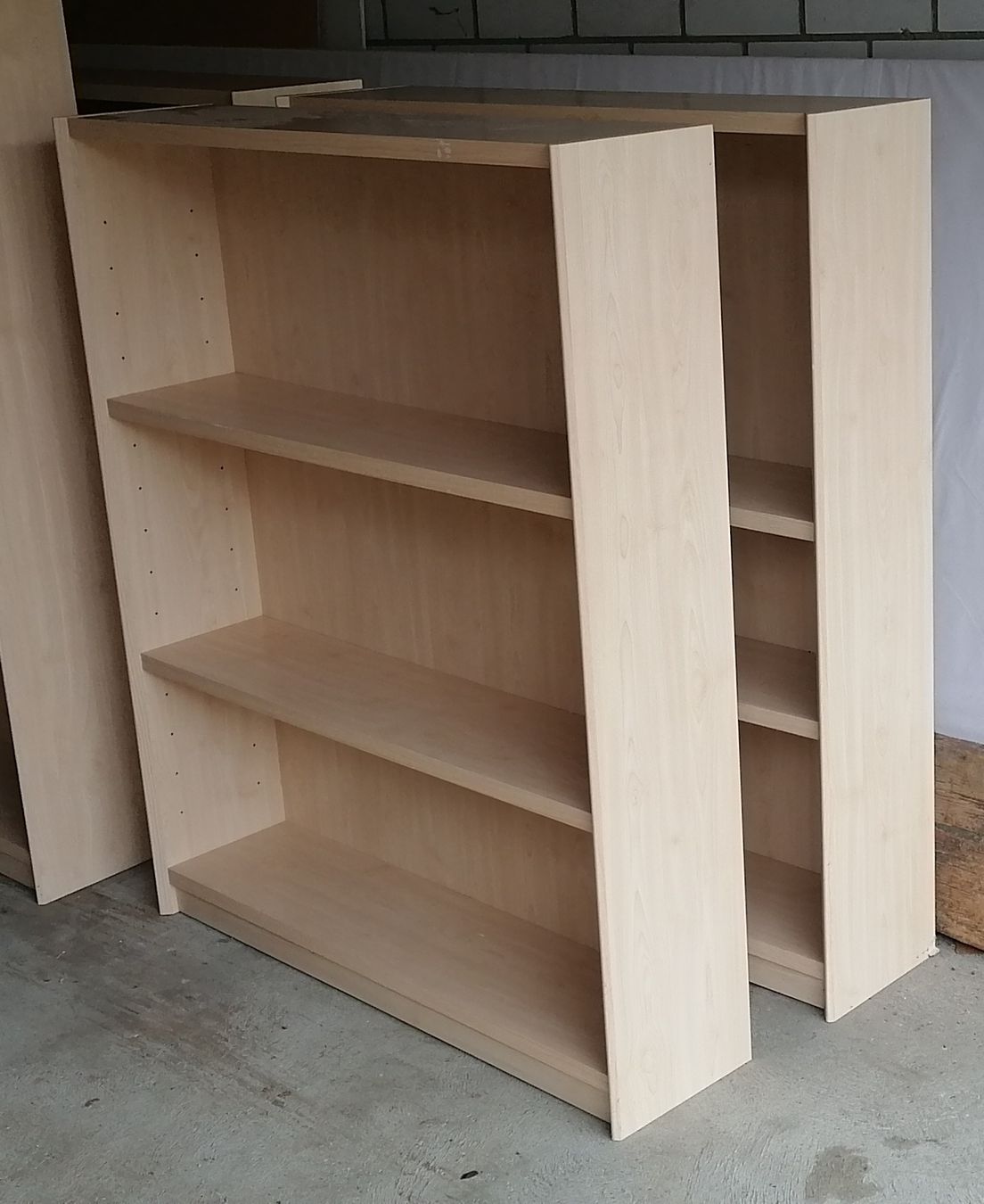 Scaffali: Regal offen mit 2 Tablaren – Usato da Schwarzenegg venduto da musi09 1