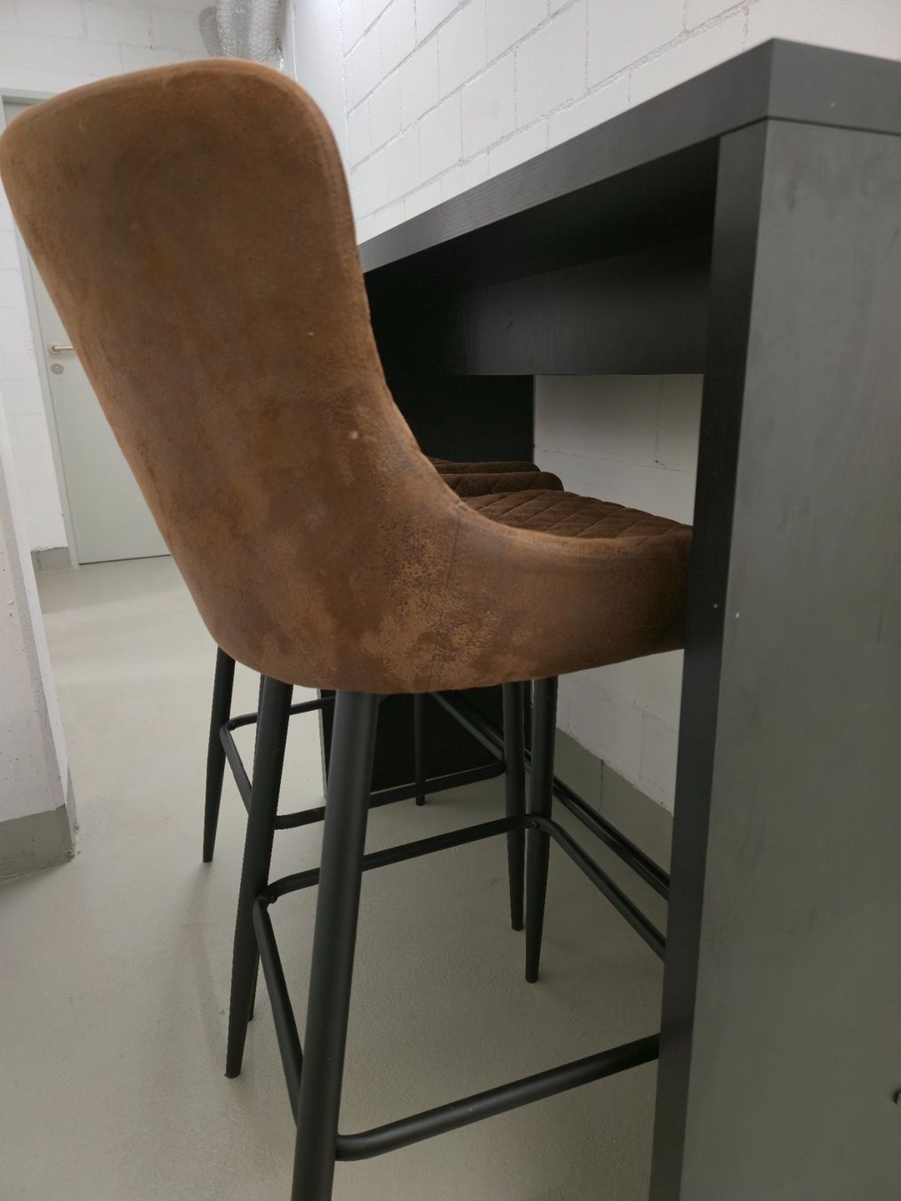 Jysk Hocker: 2er Set Barhocker braun, gepolstert – Gebraucht aus Wädenswil von MilouvdM 4