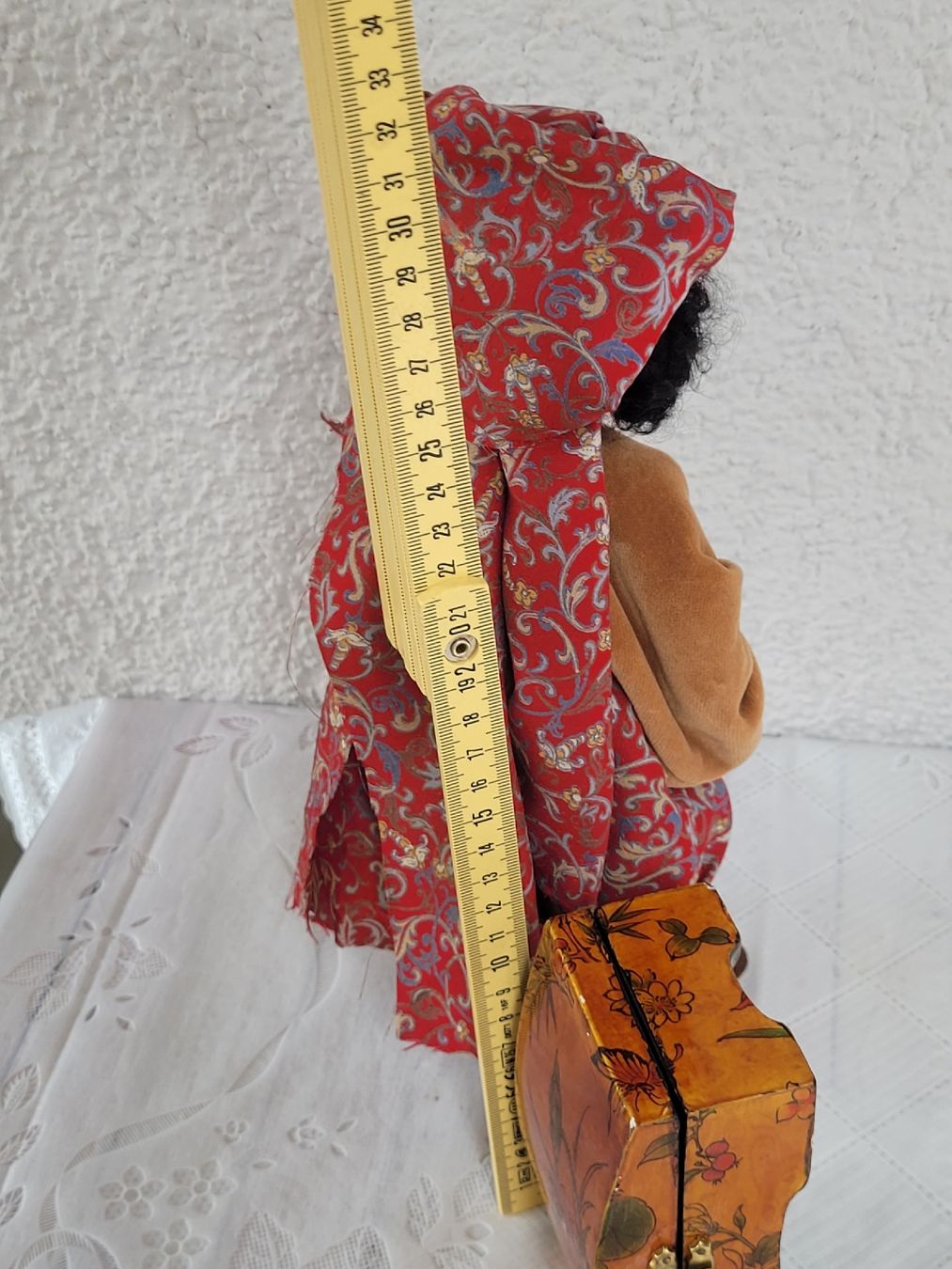 Tutte le decorazioni: Schöne Schwarzenberger Krippenfigur mit toller Schatulle – Usato da Buttikon SZ venduto da Corendo 7