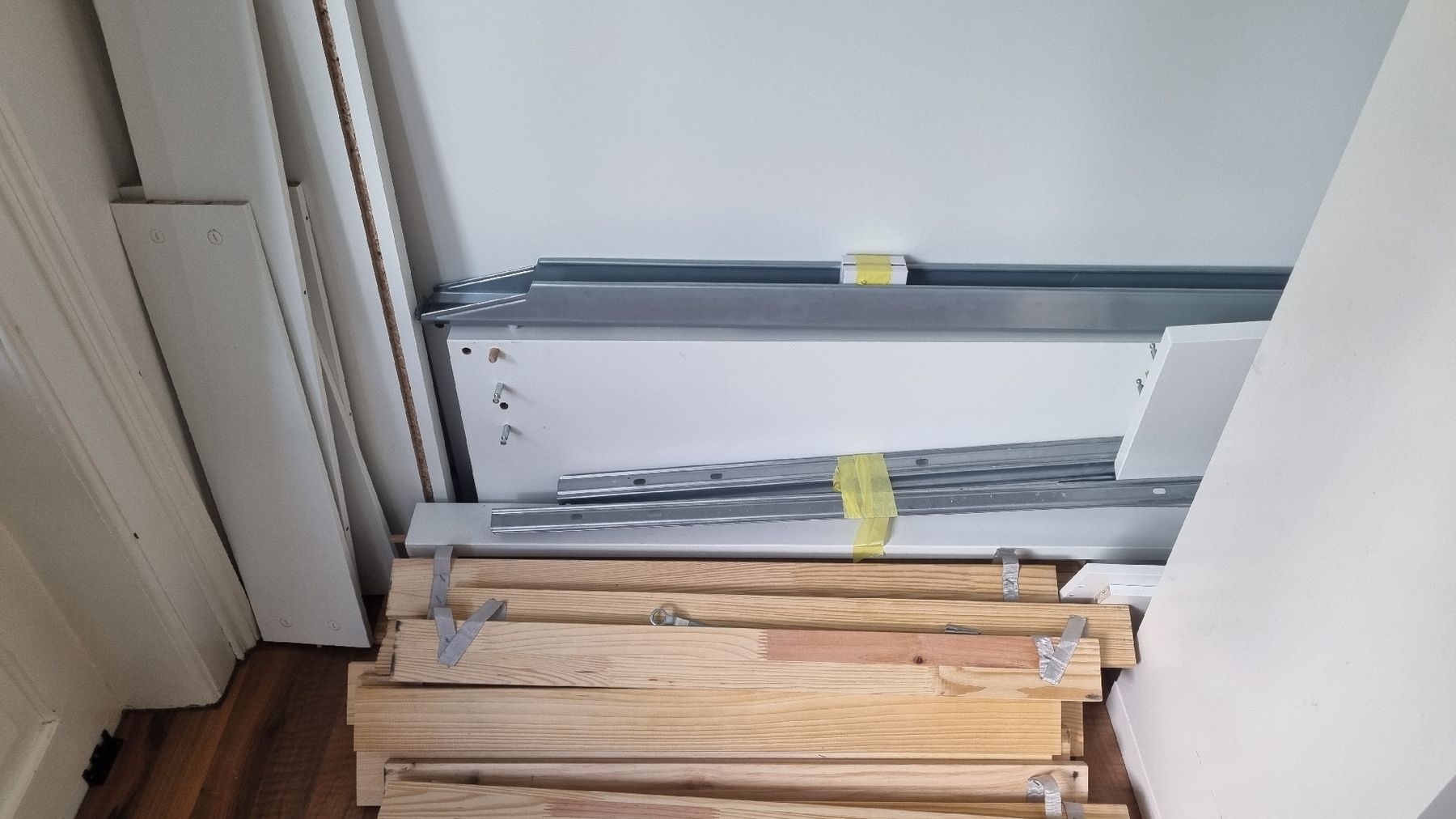 Letti: Malm Bett Ikea mit Schubladen – Usato da St. Gallen venduto da Berg73 2