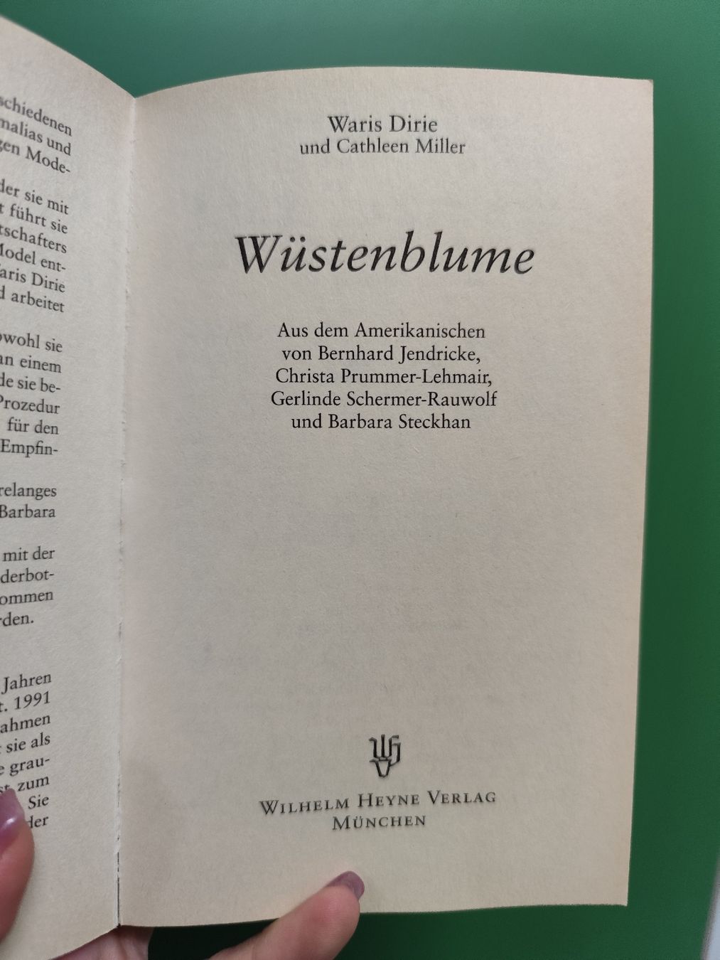 Libri: Waris Dirie Wüstenblume – Usato da Mägenwil venduto da VintageGirly 5