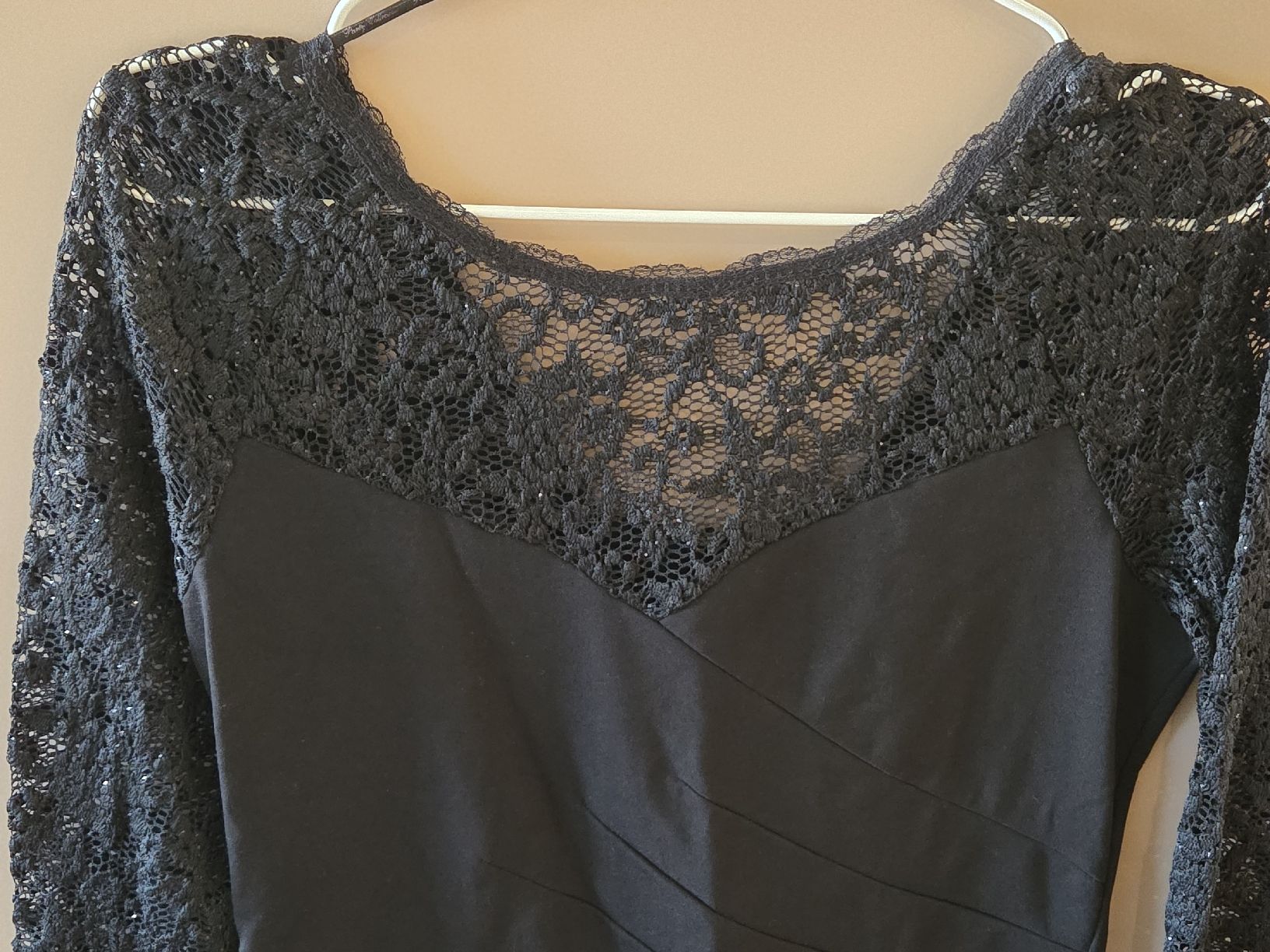 Orsay Vestiti: Elegantes schwarzes Kleid mit Spitze – Nuovo (secondo la descrizione) da Emmen venduto da GrabandGo 2