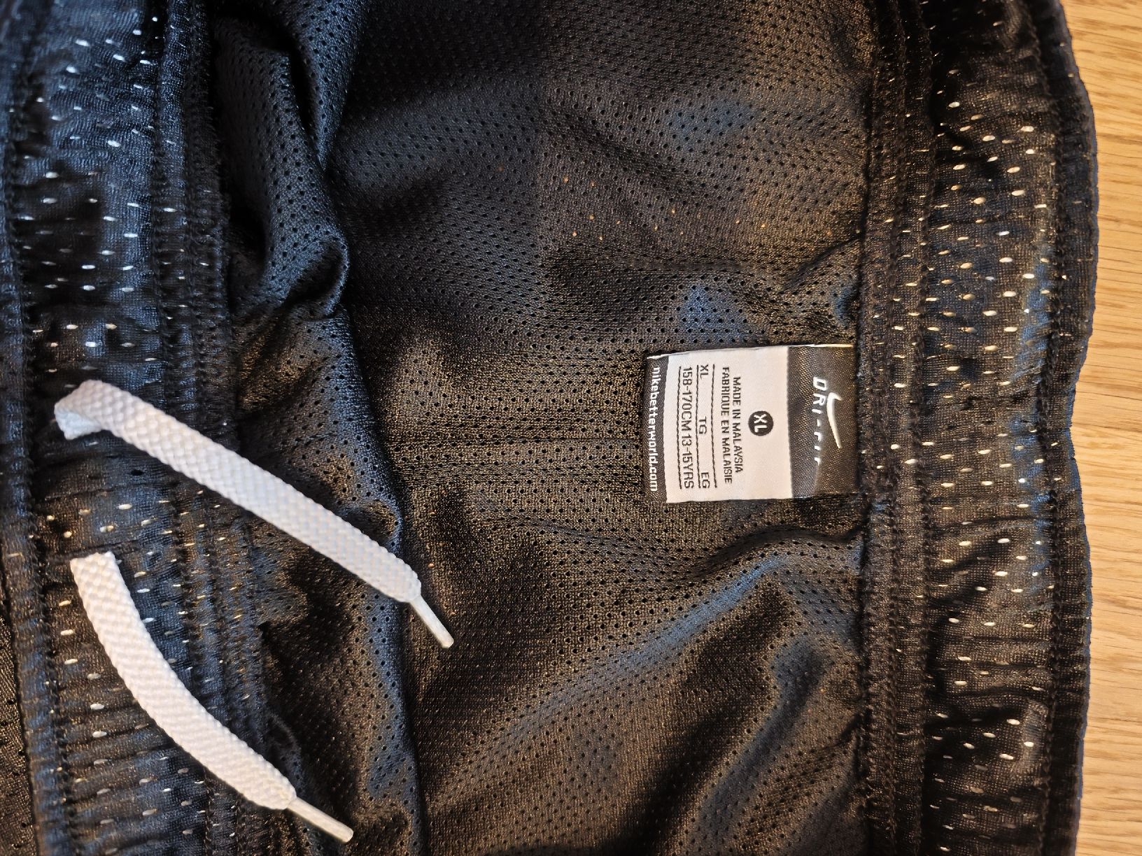 Nike Pantaloni: Nike Sport Shorts Gr. XL – Usato da Näfels venduto da ChocolateMuffin 2