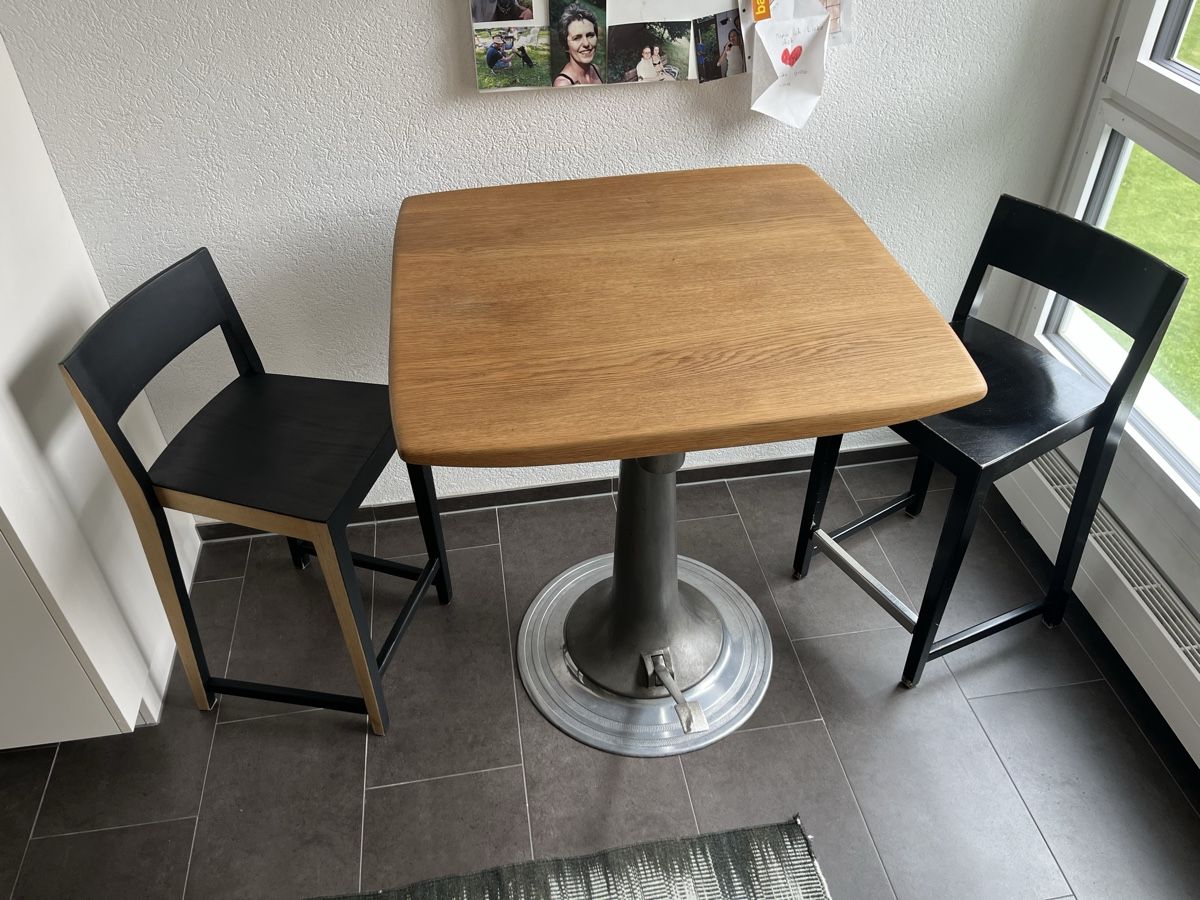 Horgen Glarus Sgabelli: 2 Stk. Horgen Glarus Miro Barhocker – Usato da Wabern venduto da Skate