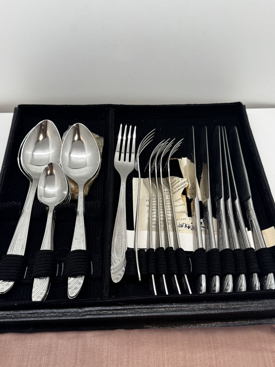 Set di posate: Besteckset rostfrei, Swiss Made, sch – Usato da Schlieren venduto da Eldi84