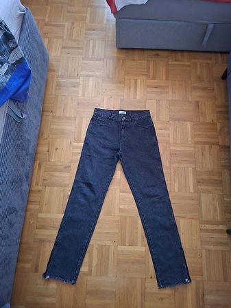 Straight Leg Jeans 