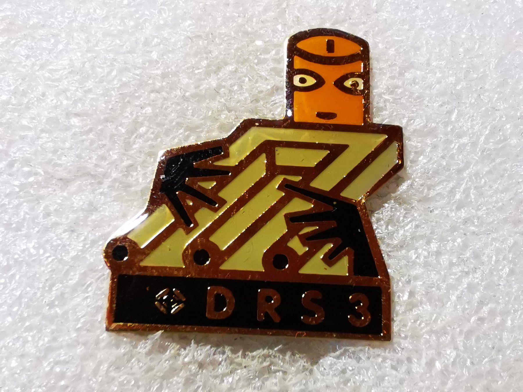Placchette & Badge: Ansteckpin 95: DRS 3 – Usato da Oppligen venduto da Pin-Fall-Shop