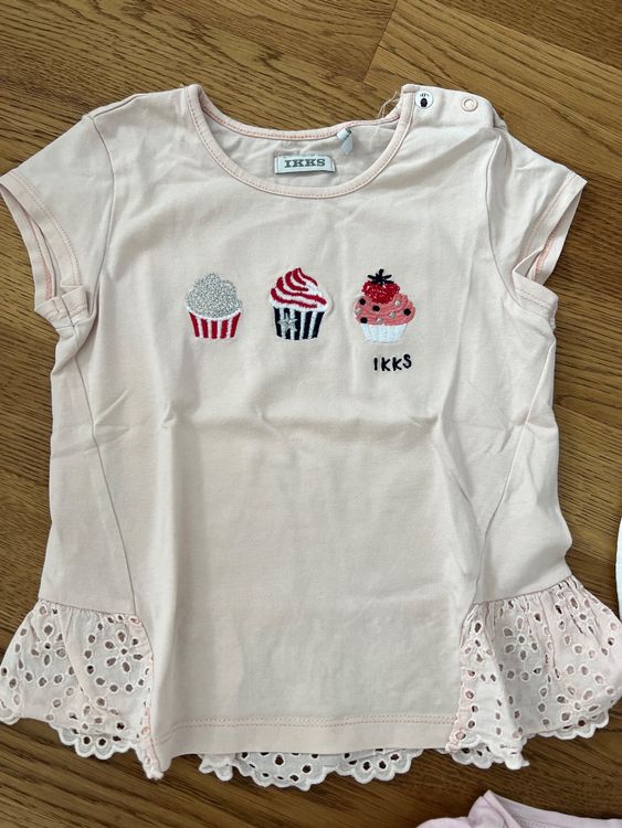 Lotti & Set di vestiti: Set mit 3 T-Shirts für Mädchen (Größe 104) – Usato da Erlenbach ZH venduto da cha_ppc9 1