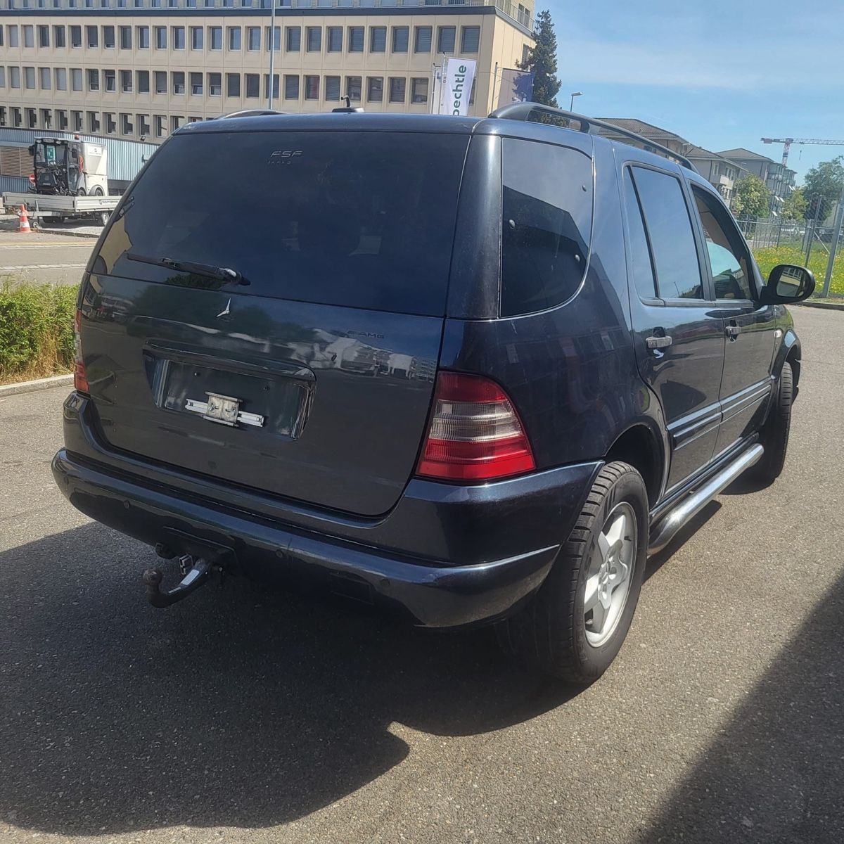 Mercedes-Benz Automobili: Mercedes ML 270 CDI – Usato da Fällanden venduto da wal_6qgk 4