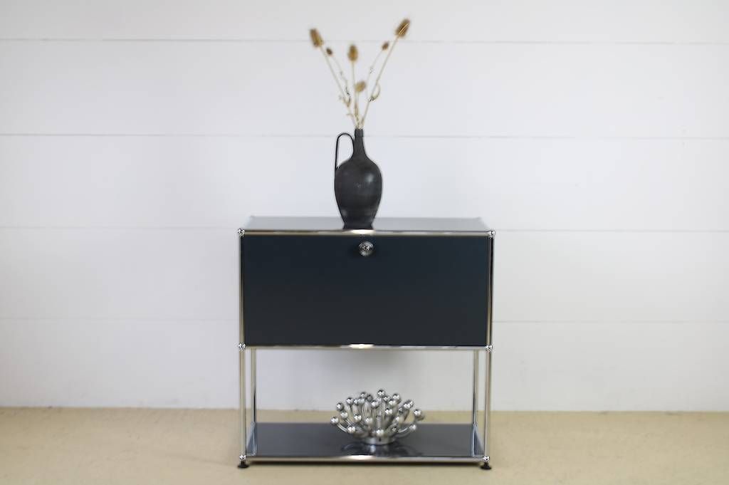 Regale: USM Sideboard Anthrazitgrau – Gebraucht aus Meinisberg von atelier_TILIJA