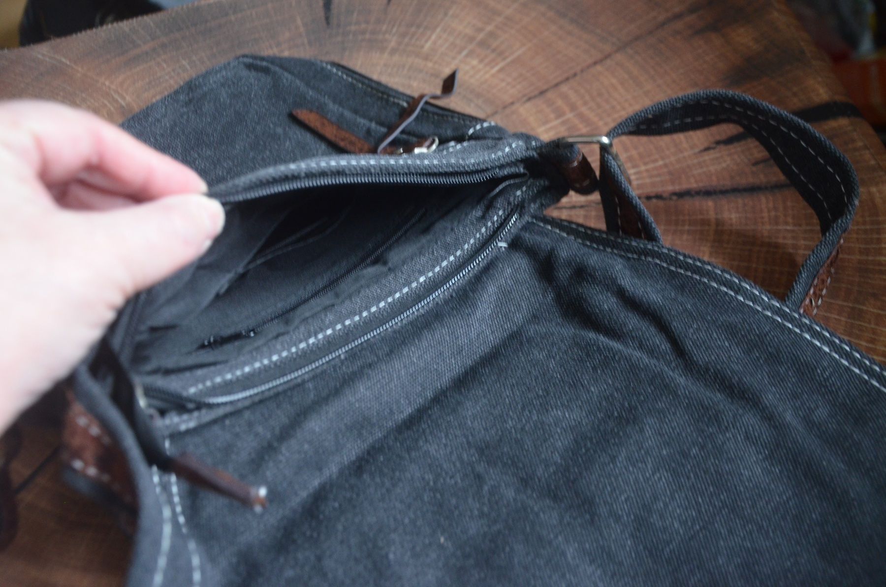 Borse da donna: TASCHE NEU - CM 26X25 – Nuovo e nell'imballaggio originale da Chiasso venduto da Dolly015 1