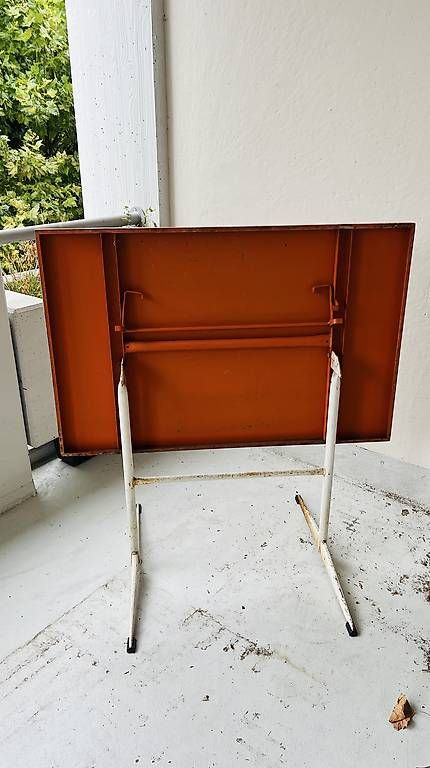 Tische: Tisch antik – Gebraucht aus St.Gallen von eicatcher 1