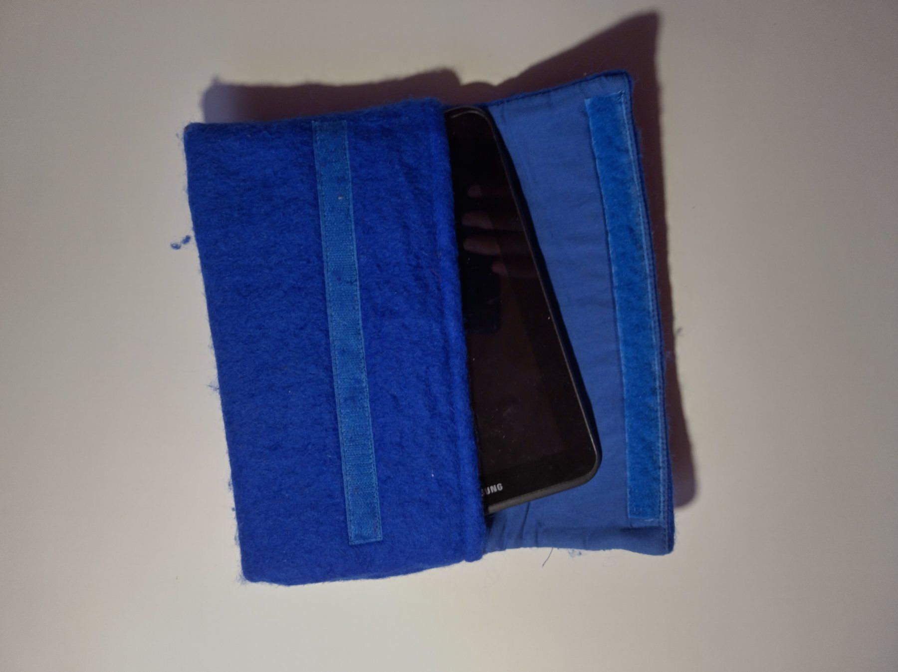 Covers & Taschen: Housse de protection pour téléphone, tablette, ... – Gebraucht aus Les Avants von Jaman7 1