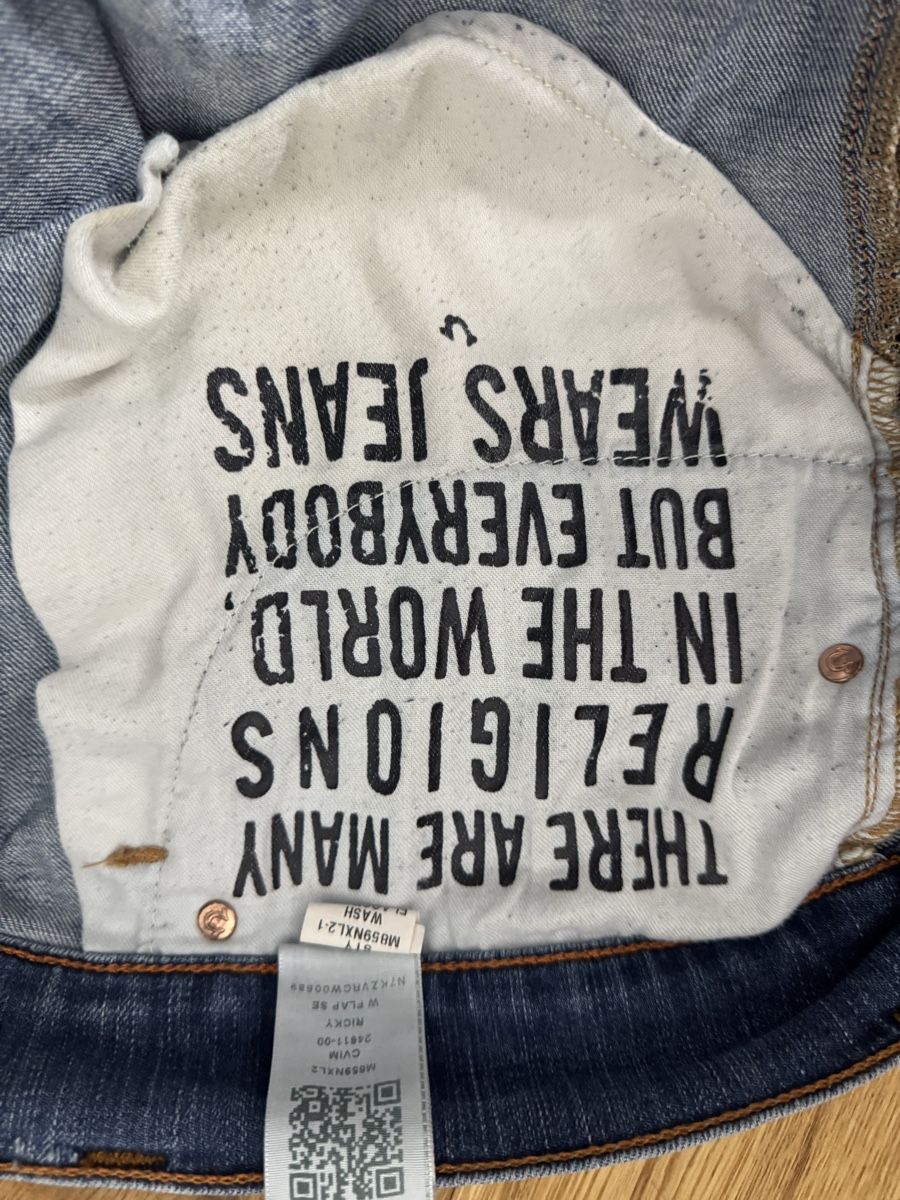 True Religion Jeans: True Religion Jeans  – Usato da Rapperswil SG venduto da dia_p6d7 5