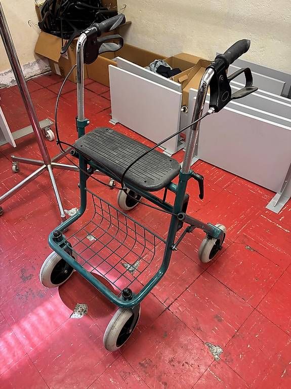 Gehhilfen: Rollator – Gebraucht aus Landquart von pet_l2dm