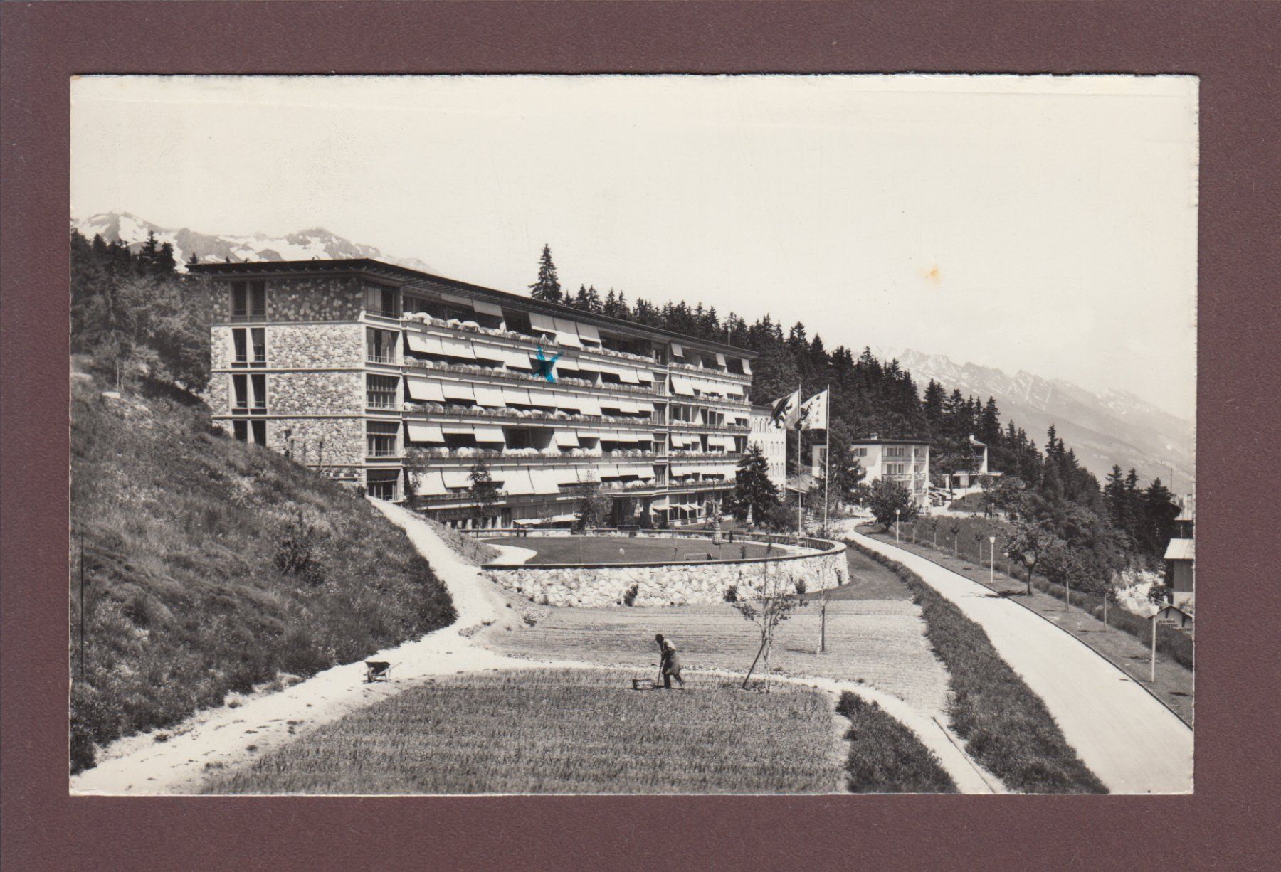 Cartoline postali: MONTANA - Bellevue - 1961 – Usato da Pully venduto da nicecards