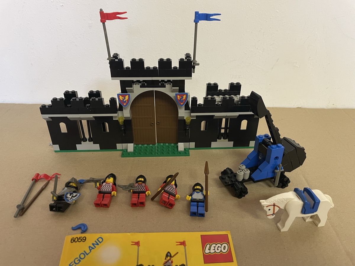 Lego Kit di costruzioni: Lego Ritter Burg Schloss 6059 – Usato da Möriken AG venduto da Peka01 1