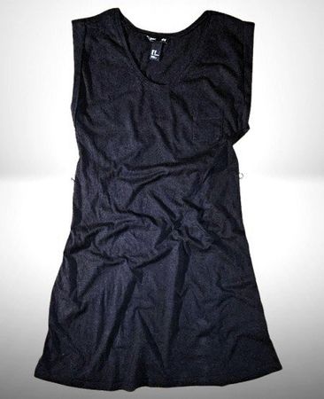 👗🖤 Basic Schwarz-Kleid von H&M – Dein Must-Have! 🖤💫