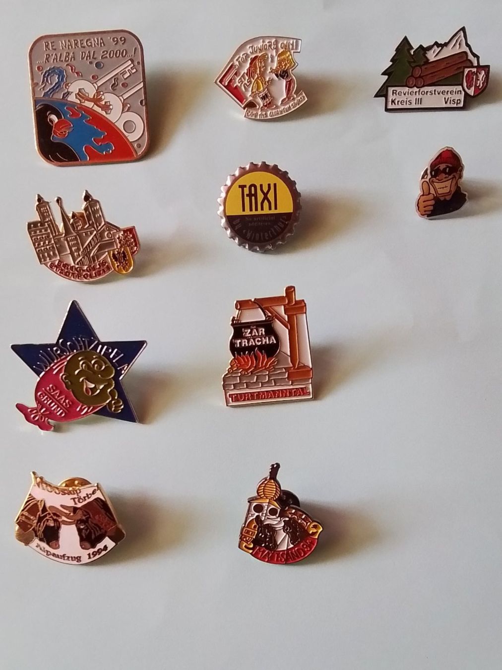 Placchette & Badge: Pin-Kollektion – Usato da Visp venduto da rockmobile