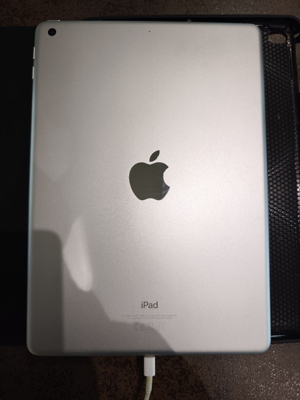 Apple Tablettes PC: IPad 6. Generation – D'occasion à Hauptwil par Julianna1986 4