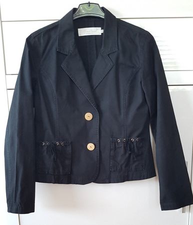 Veste noire d’été