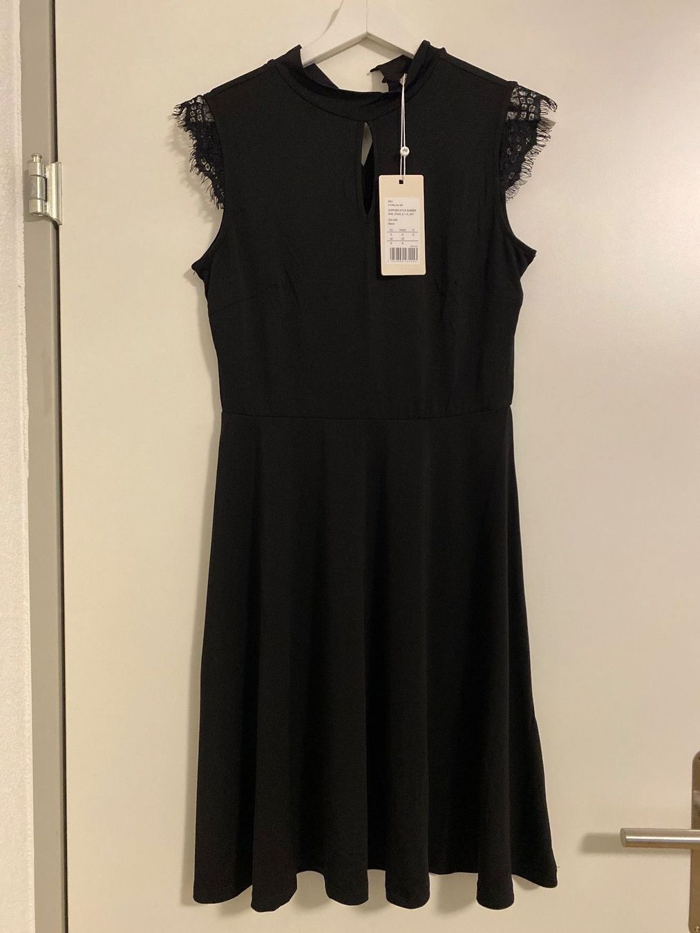 Vestiti: Damen Kleid Grösse S – Nuovo e nell'imballaggio originale da Wangen b. Olten venduto da na_wal