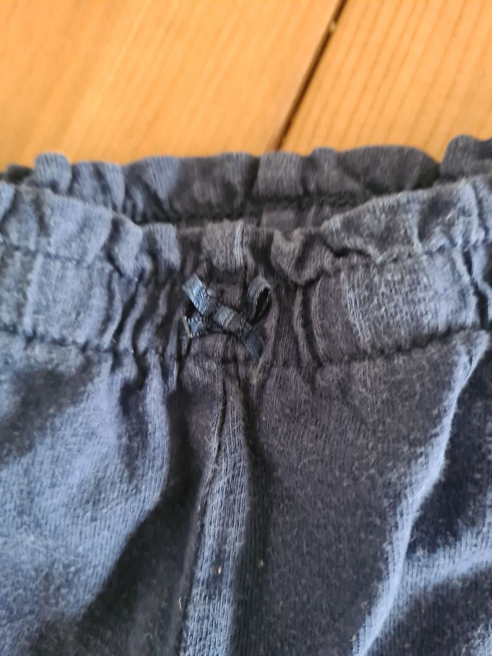 Carter's Pantaloni: 2 Carter's Hosen Gr. 12 Monate. – Usato da Horw venduto da Mirii91 1