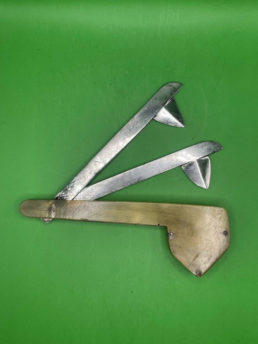 Couverts: Aderlasmesser – D'occasion à Unterlangenegg par can_rf8g