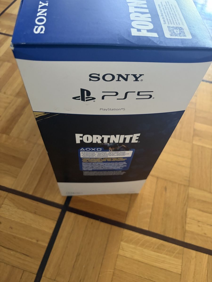 Sony Konsolen: Sony PlayStation 5 Console Fortnite Edition – Neu und originalverpackt aus Genève von jul_2fzv 1
