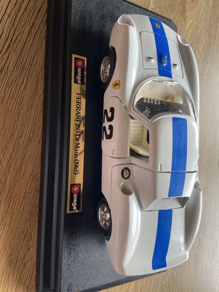 Ferrari Modellautos: Ferrari 250 Le Mans 1965 1/24 – Neu (gemäss Beschreibung) aus Rechthalten von nicole050