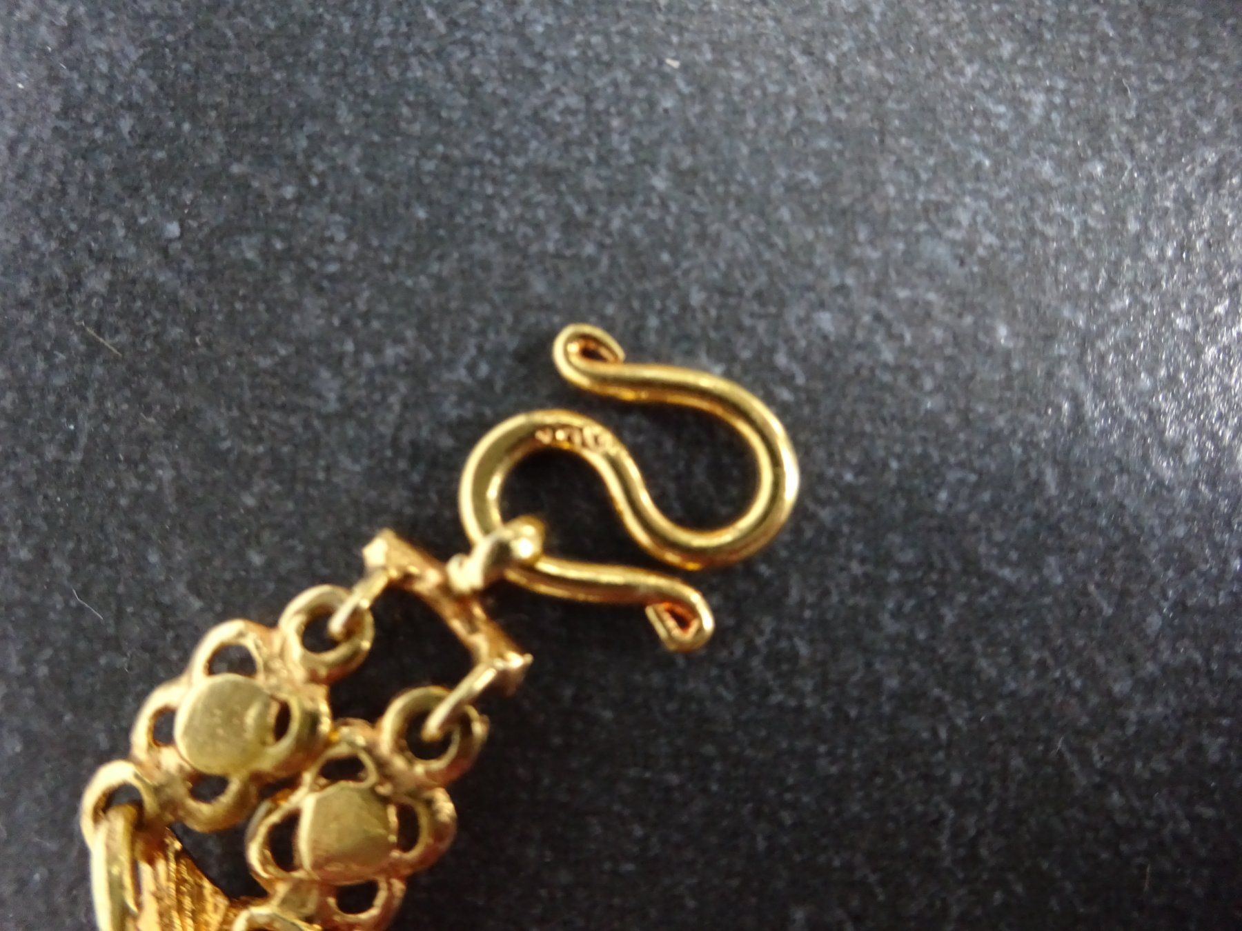 Catenine: Glitzer Collier / Kambotscha Tracht – Usato da Esslingen venduto da FetteSchnecke 8
