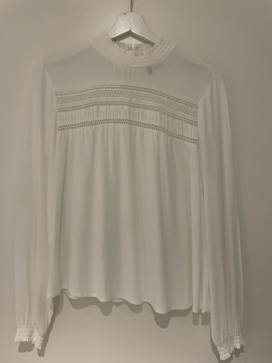 Vero Moda Chemisiers: Weisse Bluse mit Details – D'occasion à Chur par buc_6tcp