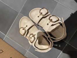 Sommer Sandalen von Stradivarius in Beige, Grösse 39
