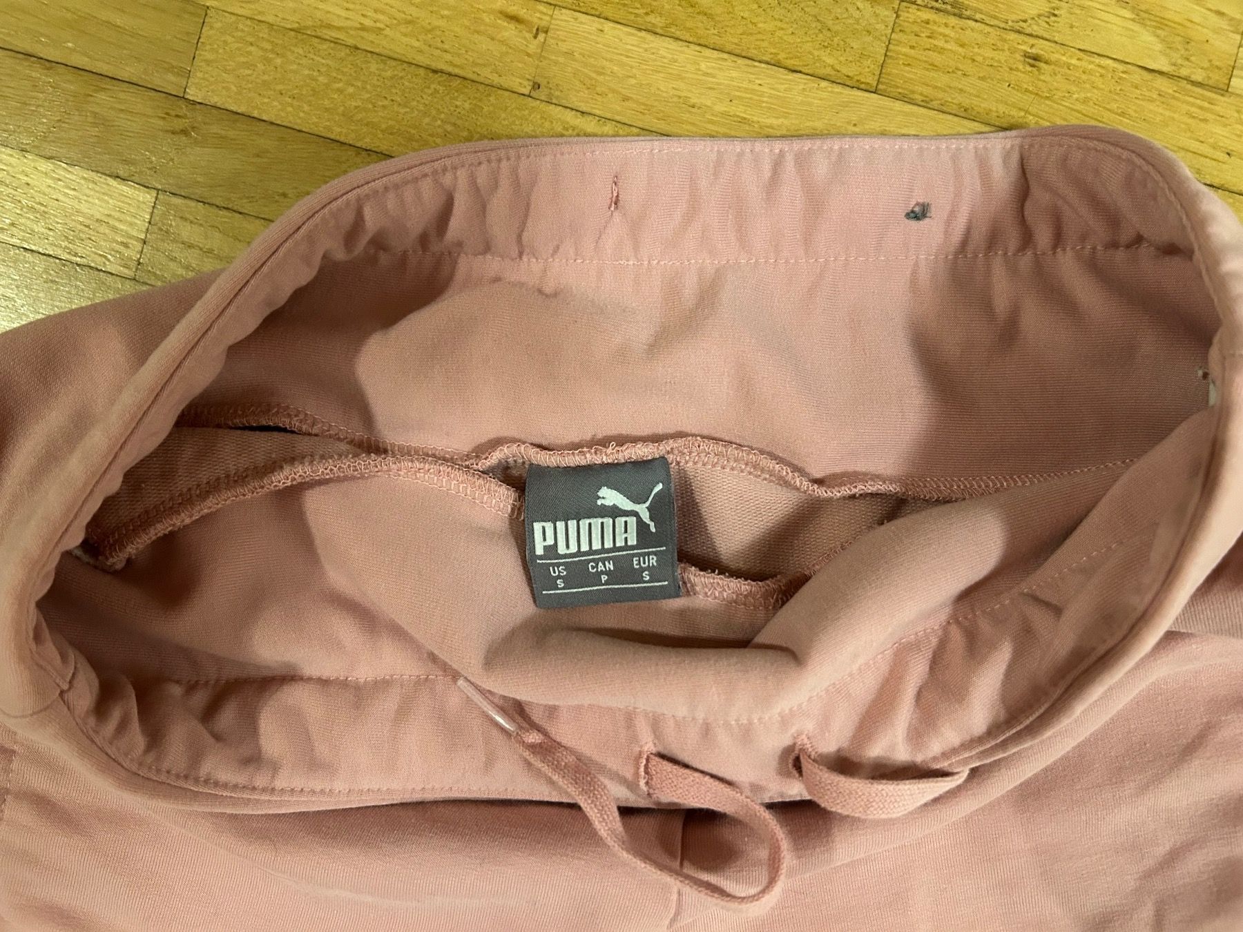 Puma Pantaloni: Jogginghose Puma – Usato da zürich venduto da N2424 3