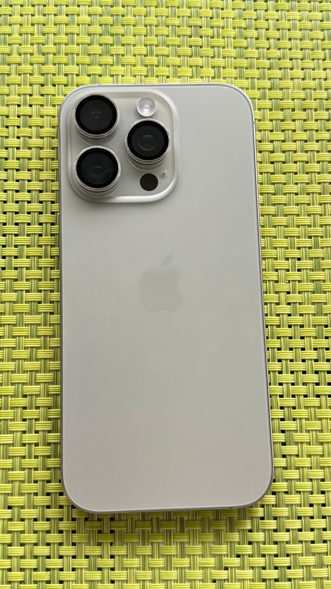 Apple Portables: iPhone 16 Pro 1Tb – D'occasion à Rüti ZH par nazaruch1 3
