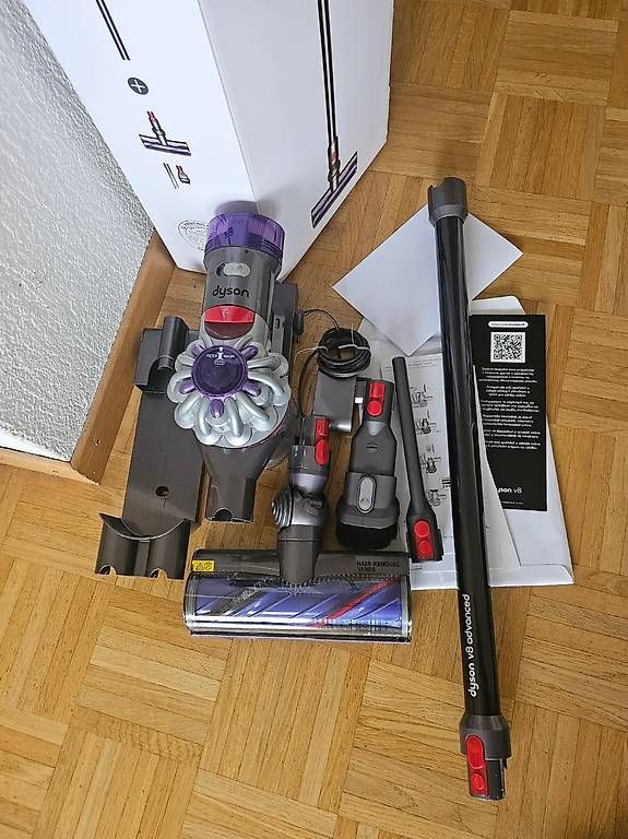 Aspirateurs & Accessoires: Staubsauger DYSON V8 Advanced – Neuf avec emballage d'origine à Münchenbuchsee par lil_7qr2 4