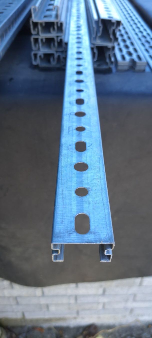 Profilati: Diverse Montageschienen  2m Lang – Nuovo e nell'imballaggio originale da Matzendorf venduto da maxwin 3
