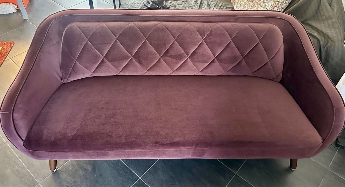 Pfister Divani: Vintage Sofa aus Samtstoff, Purpur – Usato da Kaiseraugst venduto da Stealth-Viper 1