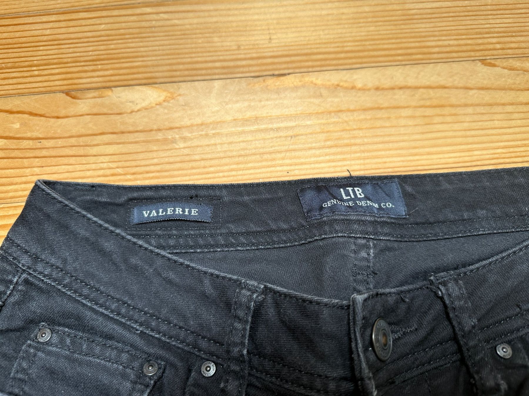 Jeans: Jeans LTB schwarz 27/34 – Gebraucht aus Gümmenen von FelizitasHermann 2