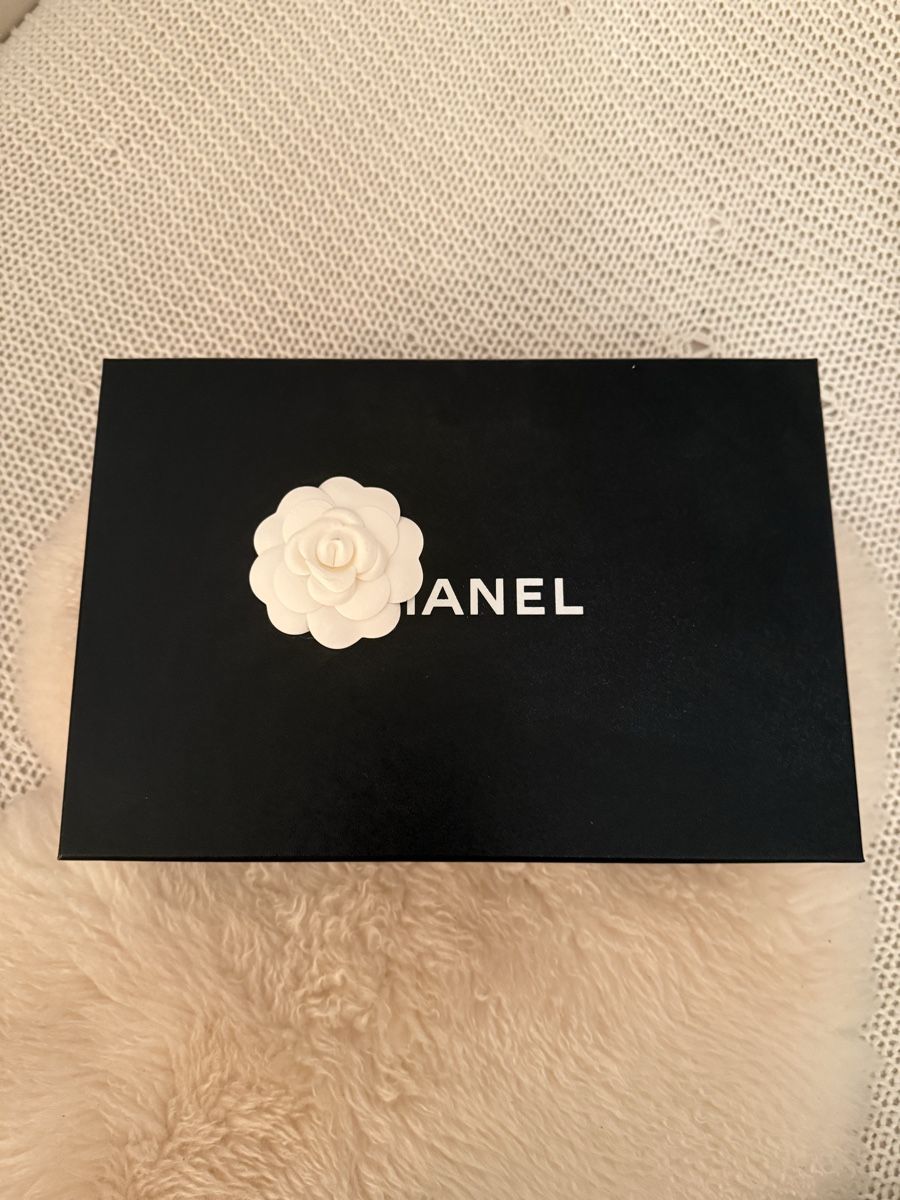 Altro in Decorazioni & Accessori: Chanel Schuhschachtel – Nuovo (secondo la descrizione) da Schellenberg venduto da joy116