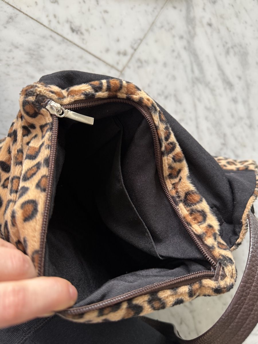 Taschen für Damen: Umhängetasche/ Handtasche Leoparden Print – Gebraucht aus Seewen SO von HappyHappyHappy 2