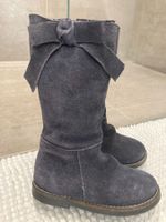 Dunkelblauer, gefütterter Wildlederstiefel Gr. 26