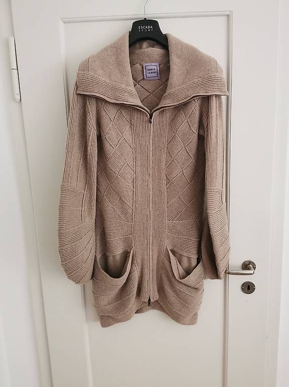 Giacche: Hervé Léger Strickjacke  Beige/Camel. Gr.M – Usato da Zürich venduto da Elena231
